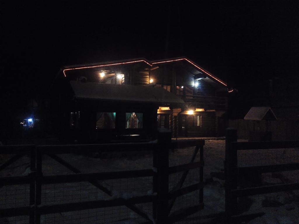 Sîmbăta de Sus Casa Muntelui - Sambata旅馆 外观 照片